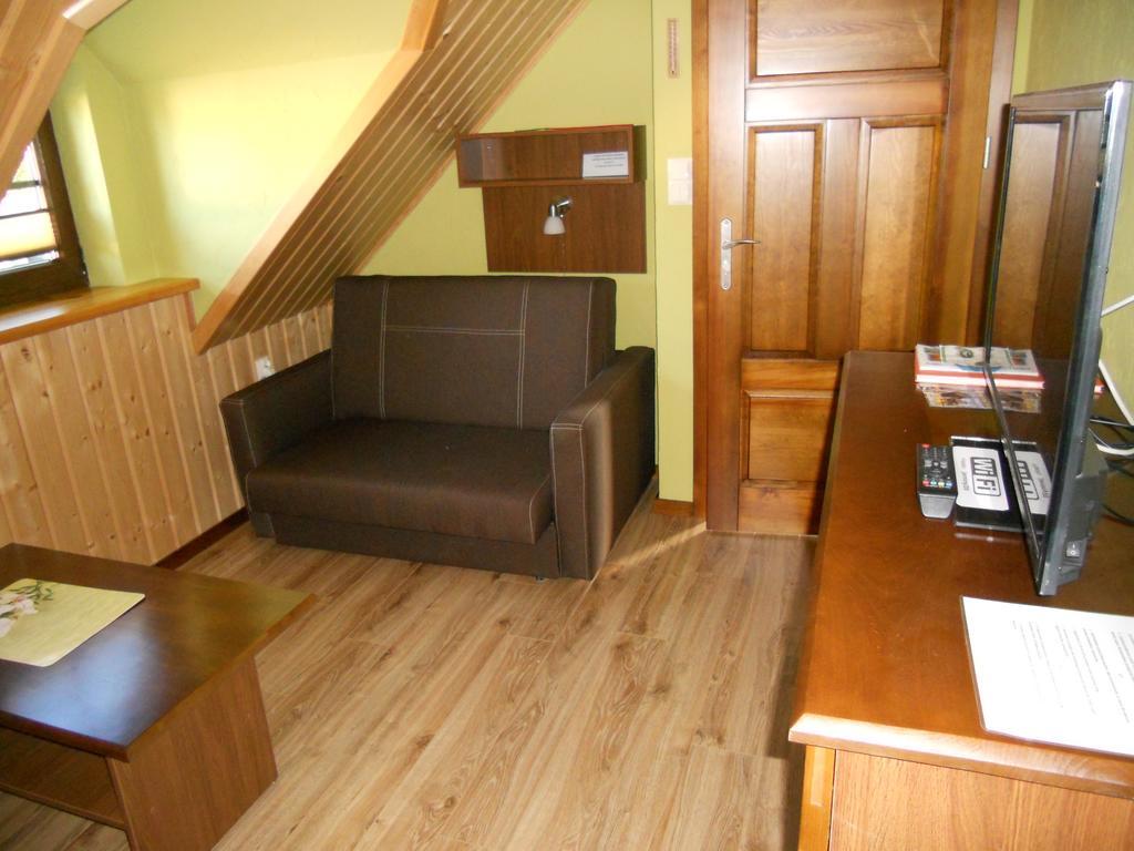 Dom Pod Lipa Villa Jaminy Exterior foto
